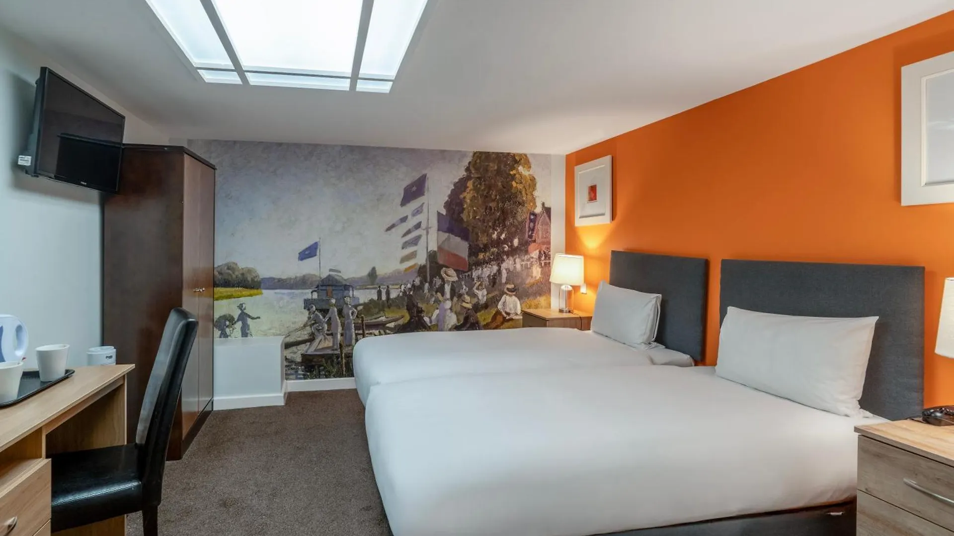 Britannia International Hotel Canary Wharf Londra 4*,  Birleşik Krallık