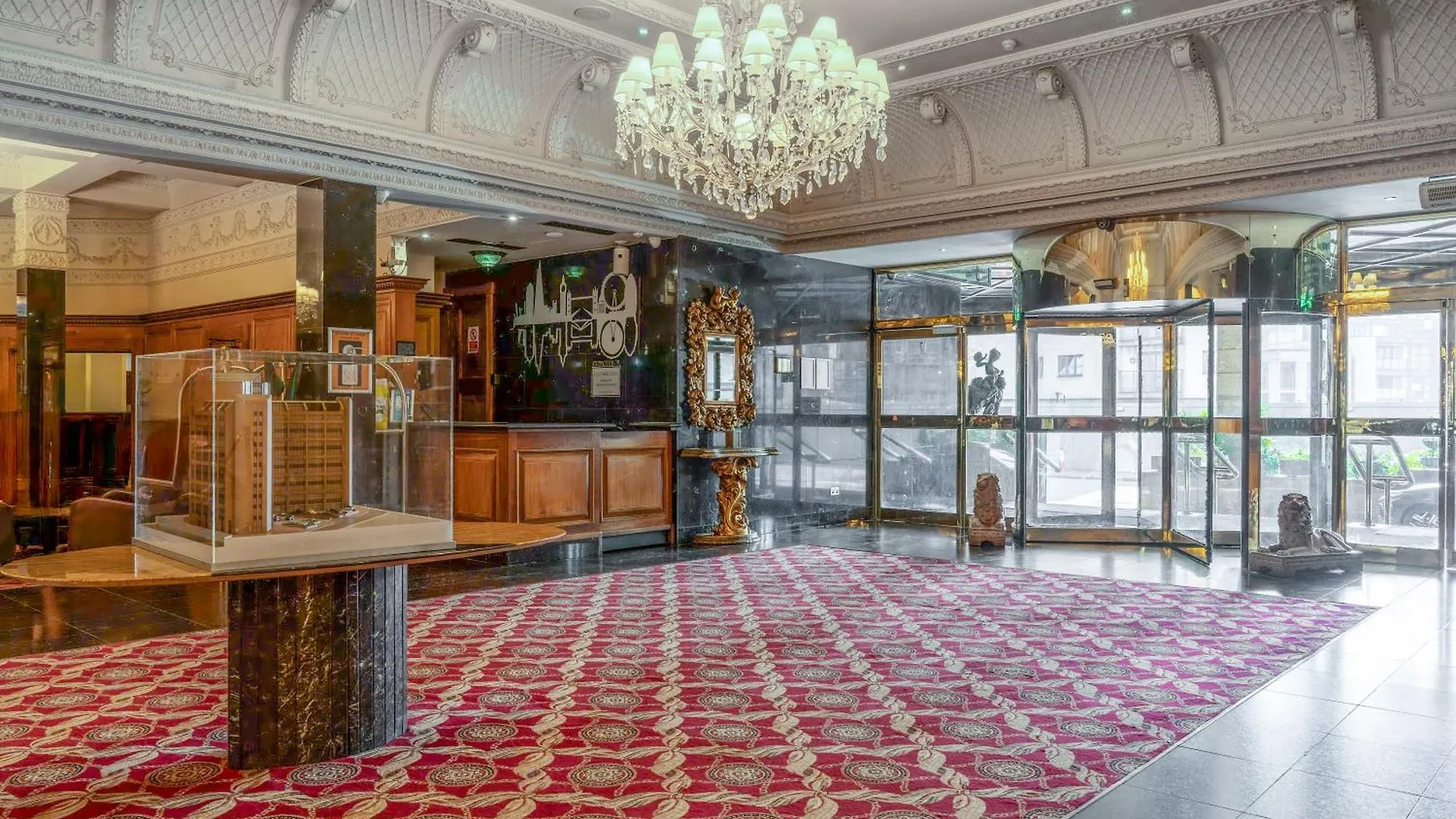 Britannia International Hotel Canary Wharf Londra 4*,  Birleşik Krallık